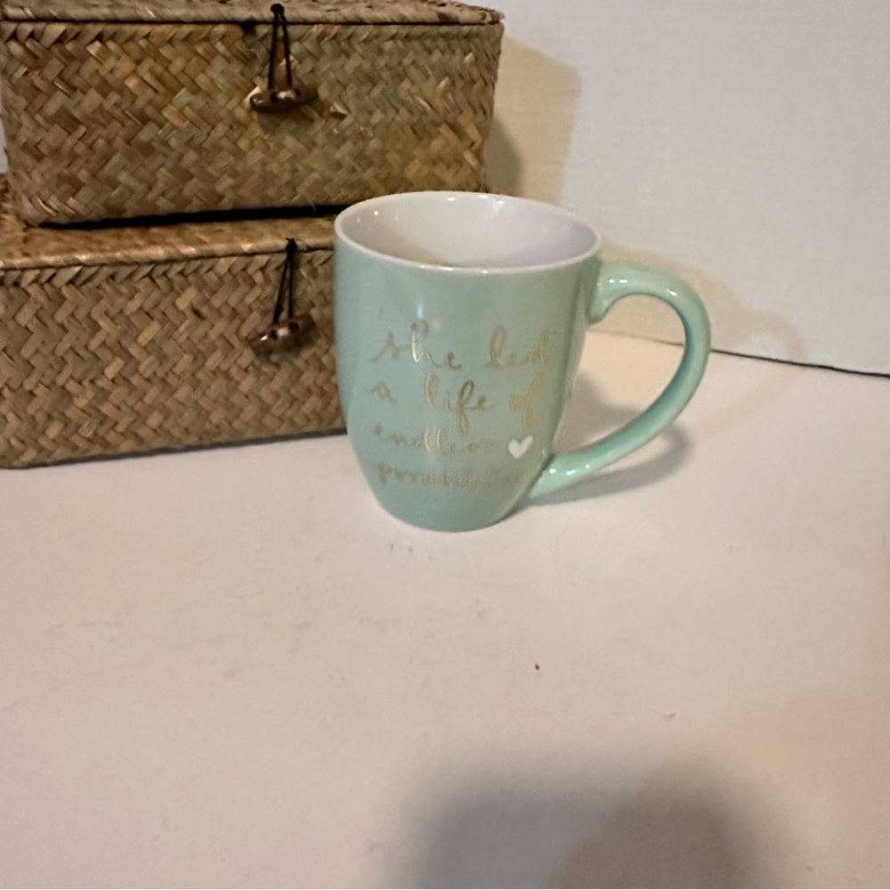 Pretty Mug with Gold scroll writing